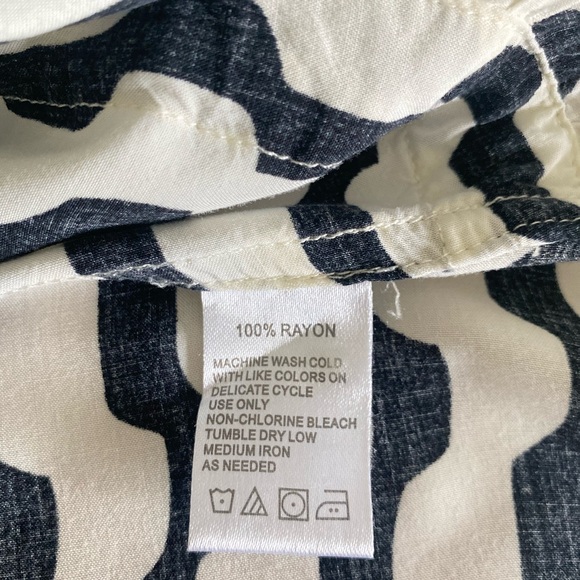 Isabella Sinclair Swizzle Striped Drawstring Tunic Women’s Size XS - Picture 9 of 12